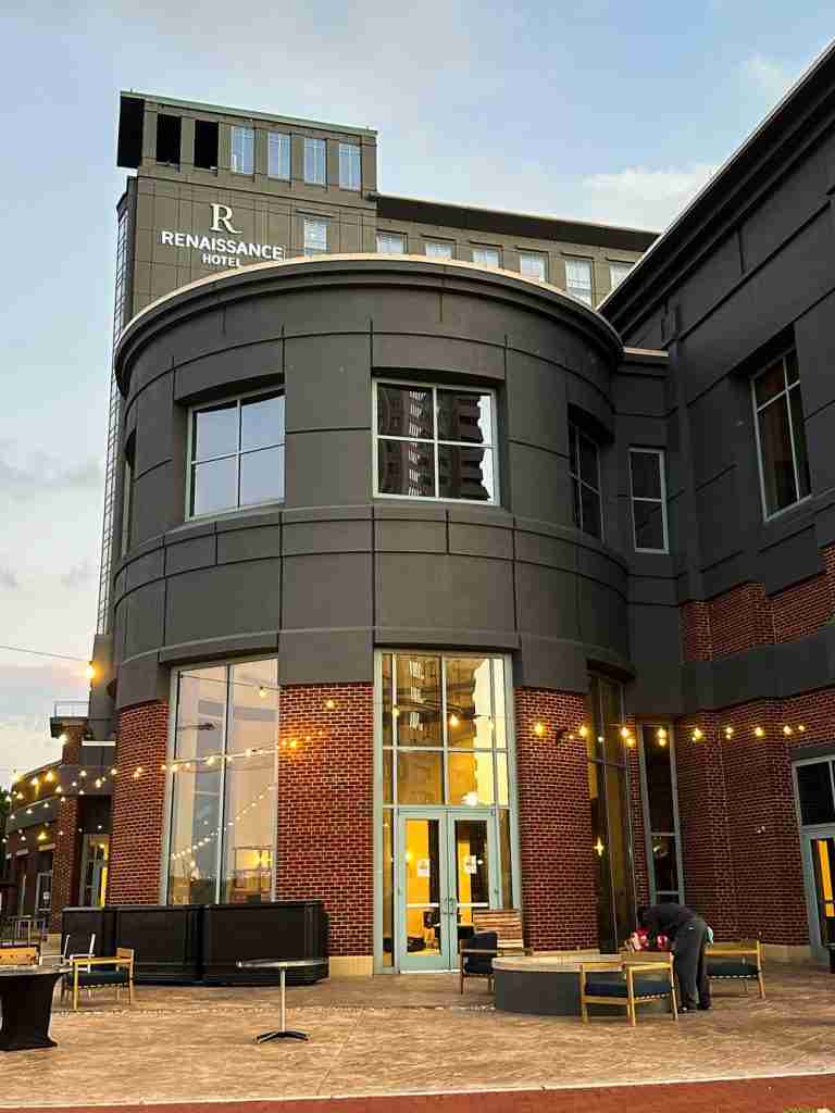 the exterior of the Renaissance Hotel in Portsmouth Virginia